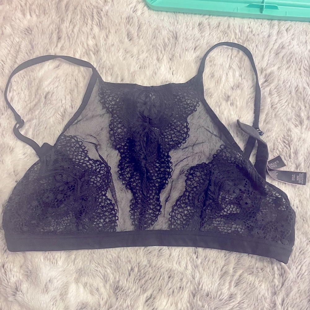 Like new  Victoria Secret lace bralette black  size medium lace